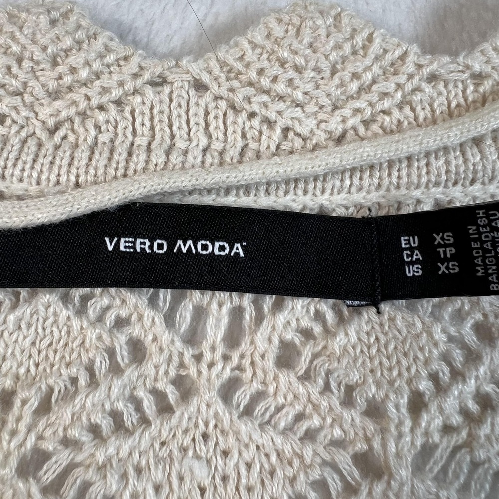 Vero Moda Sweater Vest Womens XS Beige Open Knit Crochet Boho Top Scallop Hem - Picture 2 of 6